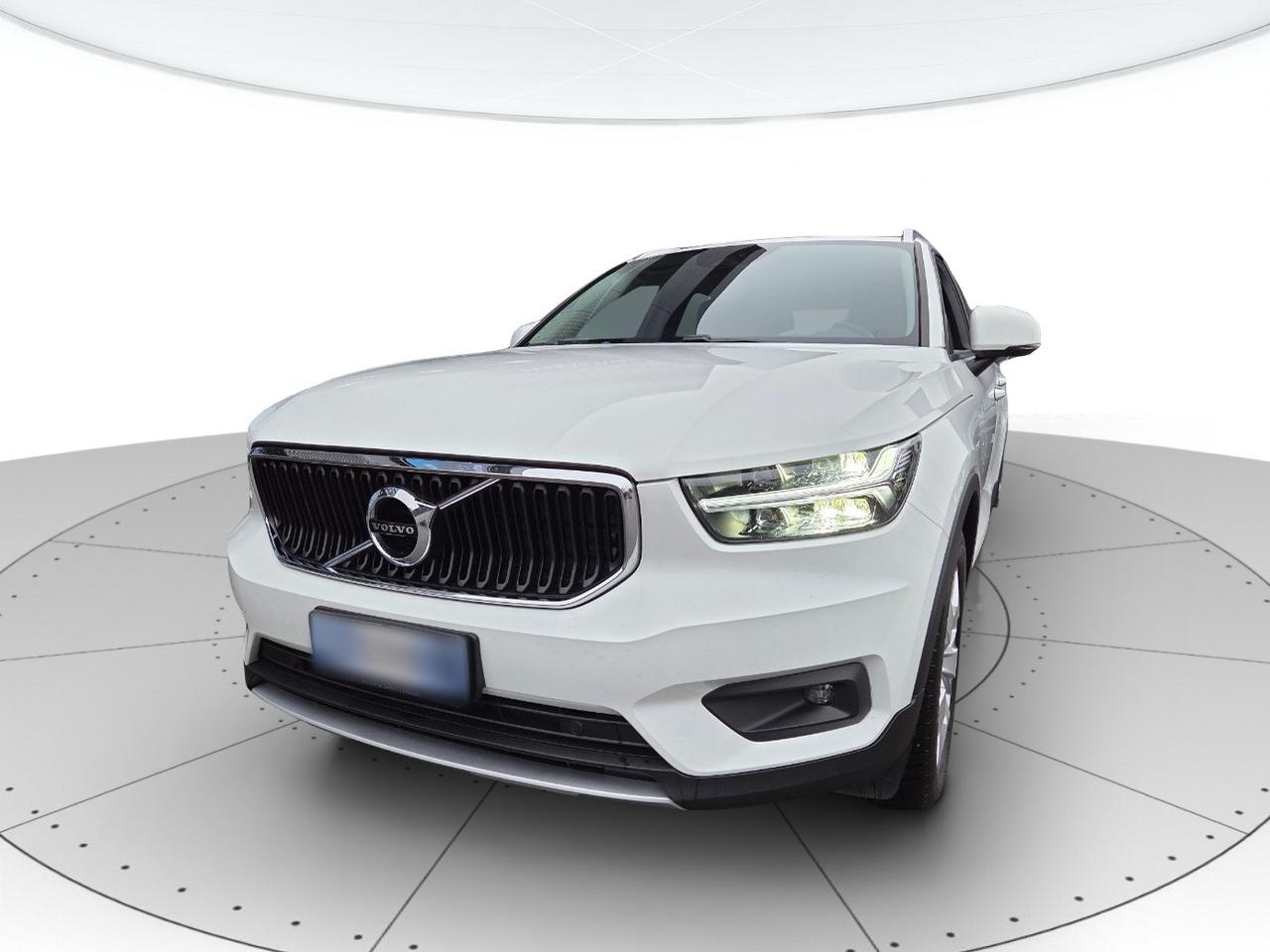 VOLVO XC40 1.5 t2 Momentum Pro