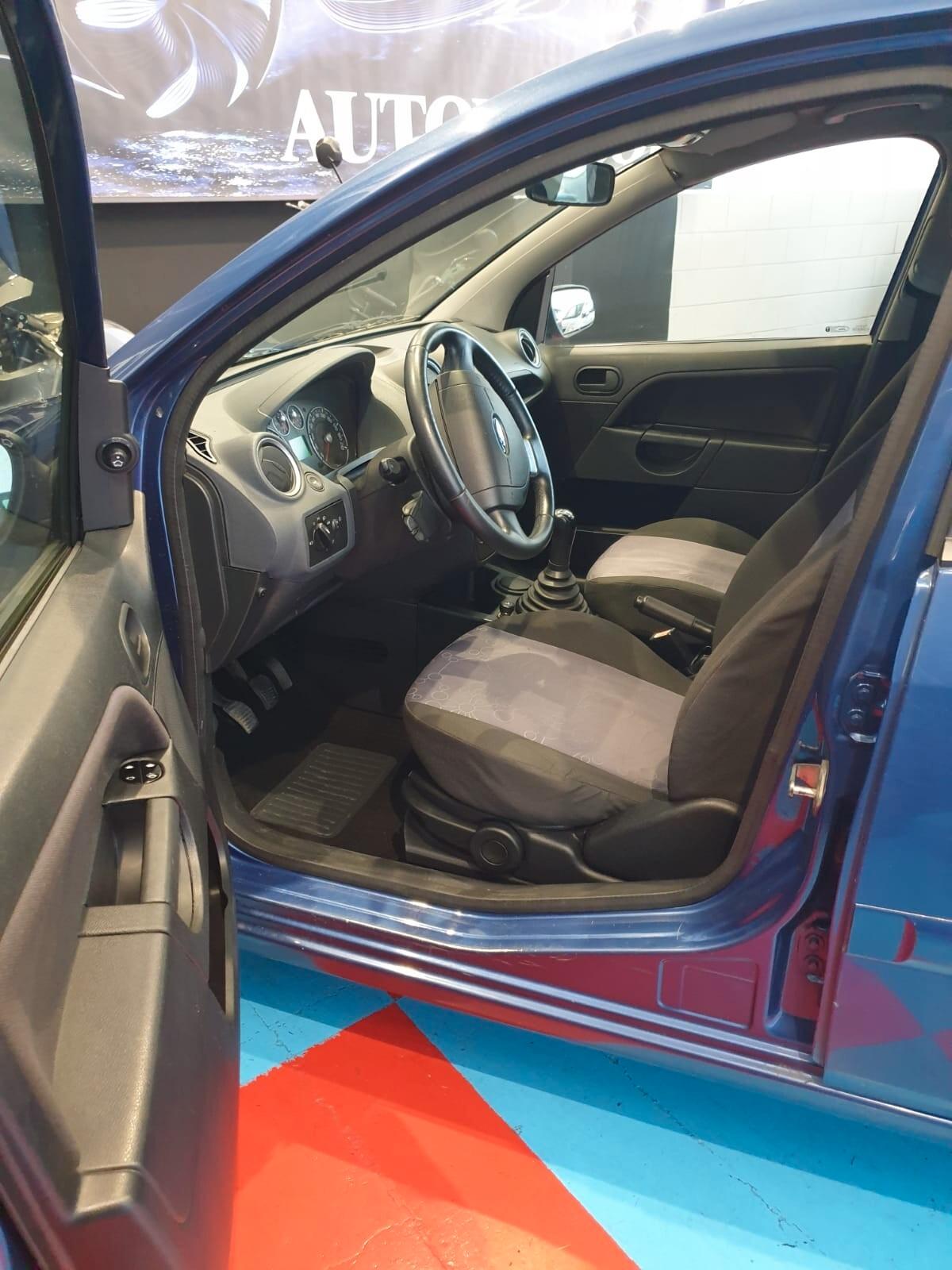 Ford Fiesta 1.2 16V 5p. NEOPATENTATI