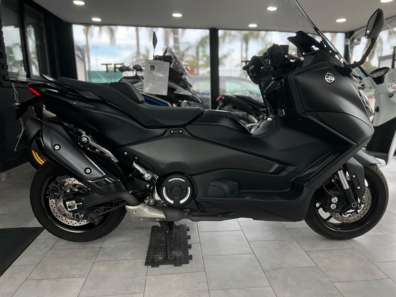 Yamaha T Max 560 BLACK 9200KM - 2022