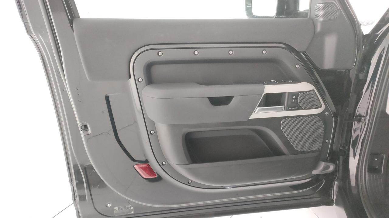 LAND ROVER Defender VII 2020 90 - Defender 90 3.0d i6 mhev awd 200cv auto