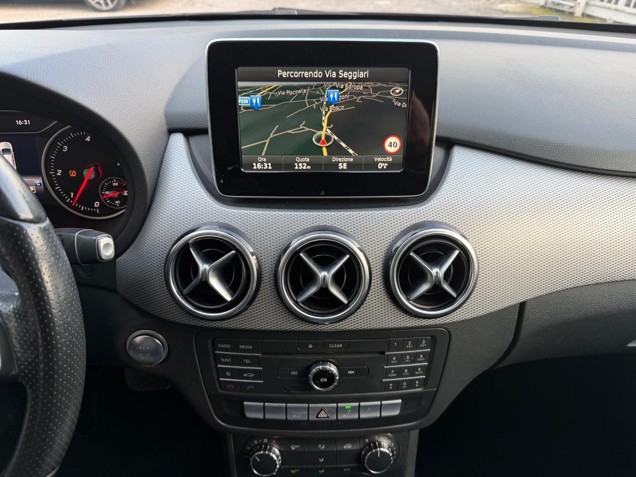 Mercedes-benz B 200d 136CV Automatic Sport