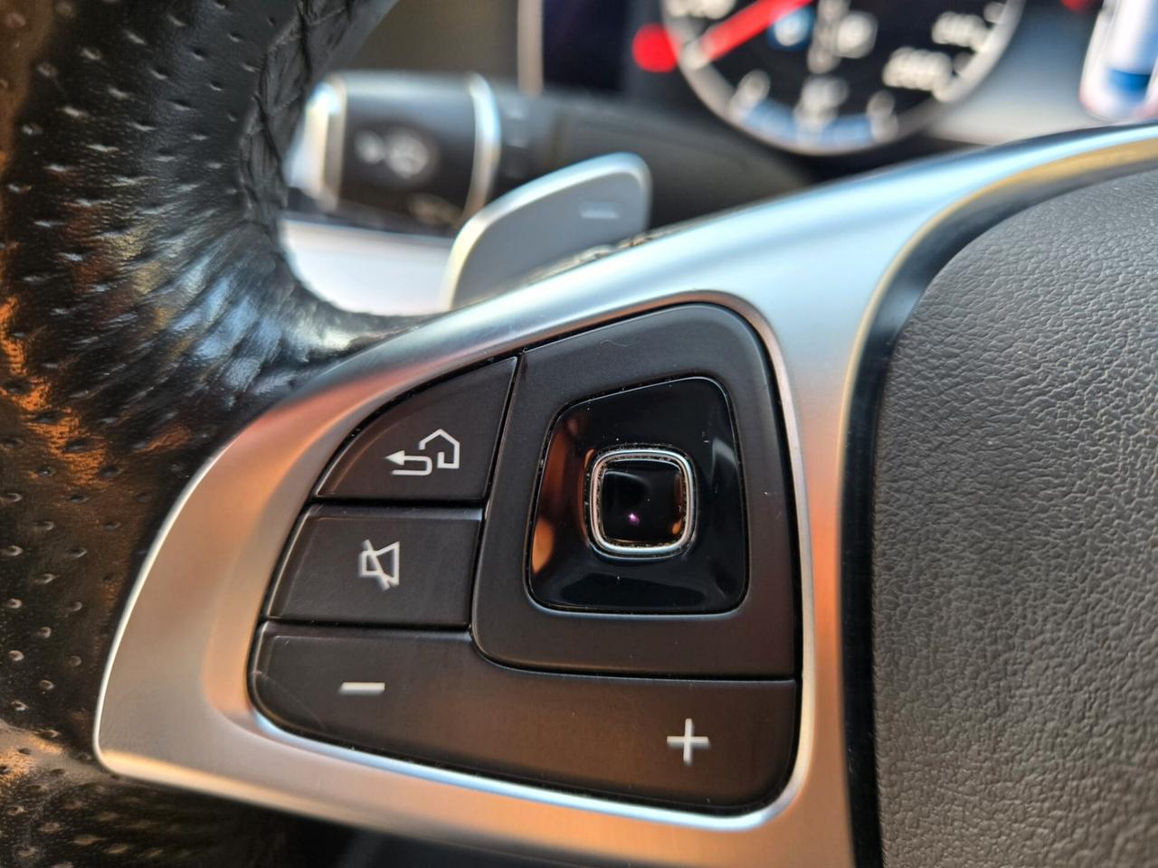 Mercedes-benz E 220 d Auto Premium Plus AMG