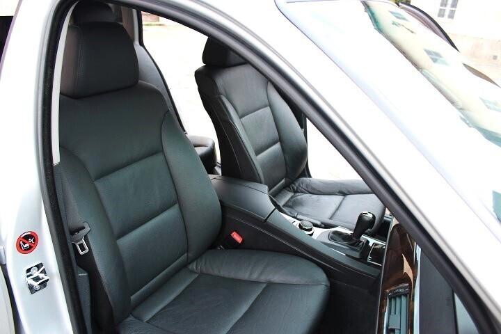 Bmw 530d Touring Futura DA AMATORE FULL OPTIONALS 8 GOMME SU CERCHI LEGA