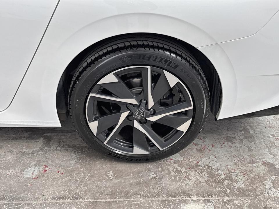 Peugeot 308 PureTech Turbo 130 S&S EAT8 Allure Pack