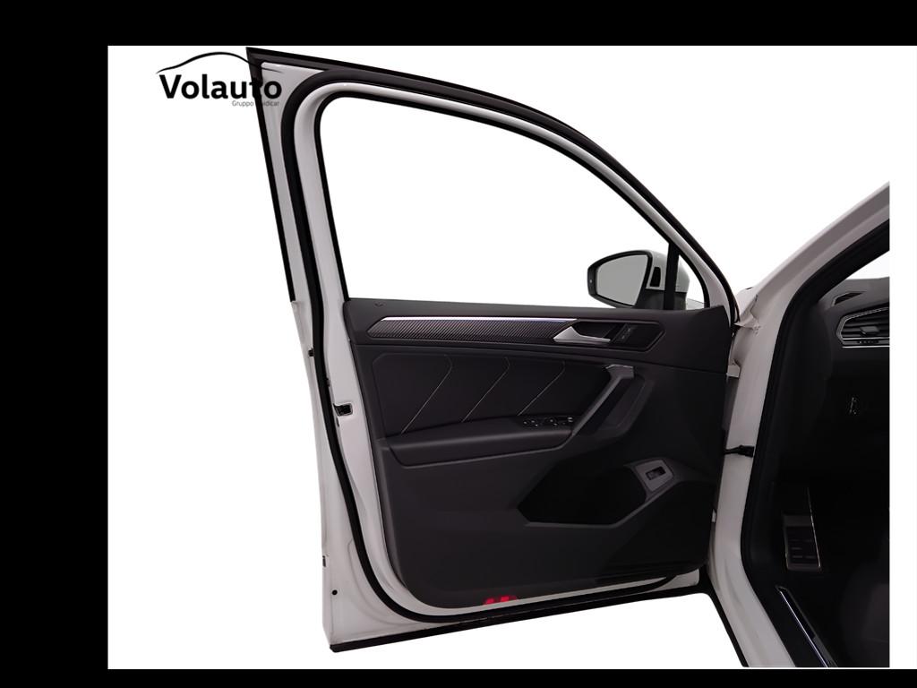 VOLKSWAGEN Tiguan II 2021 - Tiguan 2.0 tdi R-Line 4motion 150cv dsg