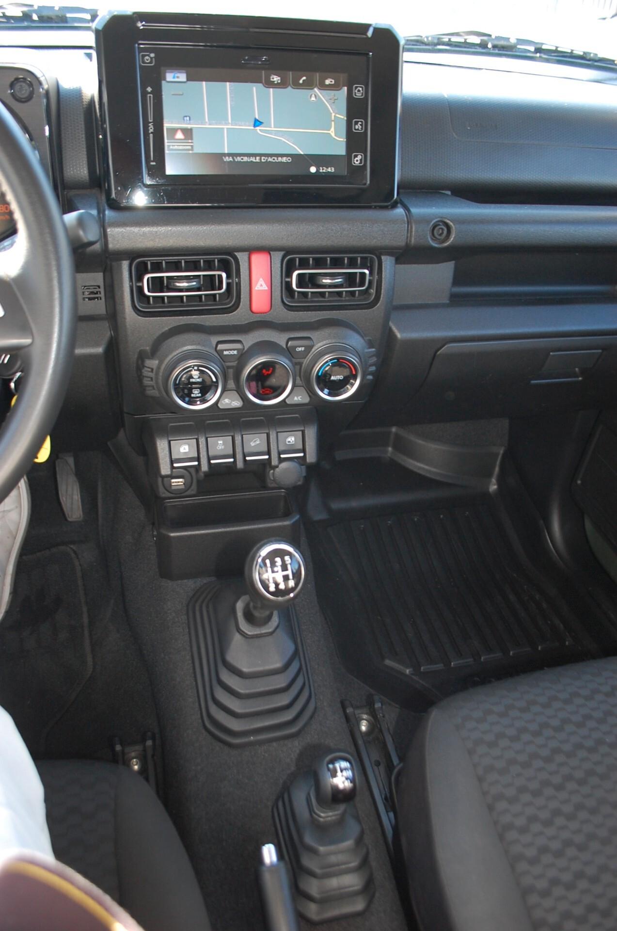 Suzuki Jimny 1.5 Top 4wd allgrip 102CV Uff Italy Navi Clima USB