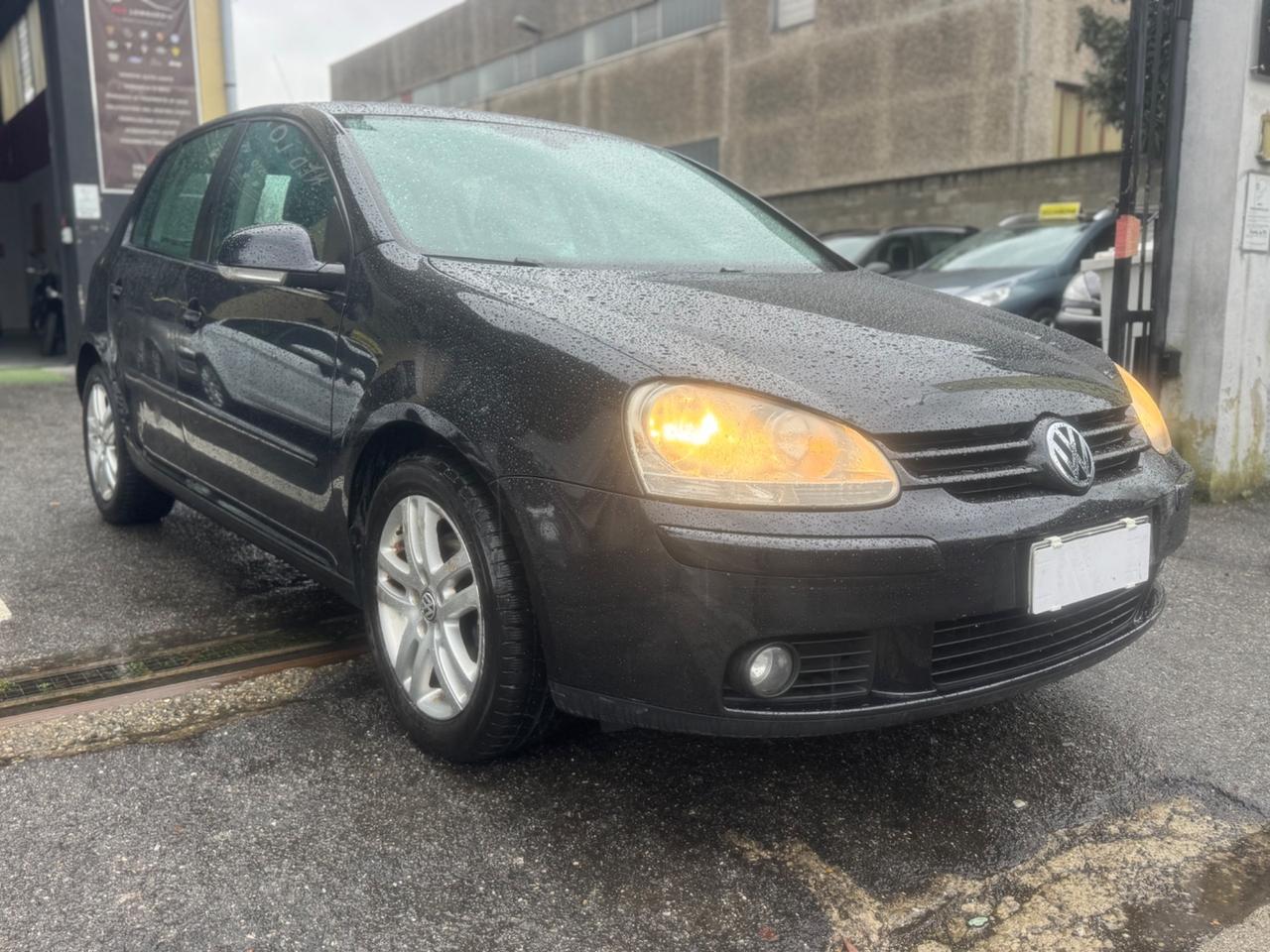 Volkswagen Golf 1.6 16V FSI 5p. Comfortline