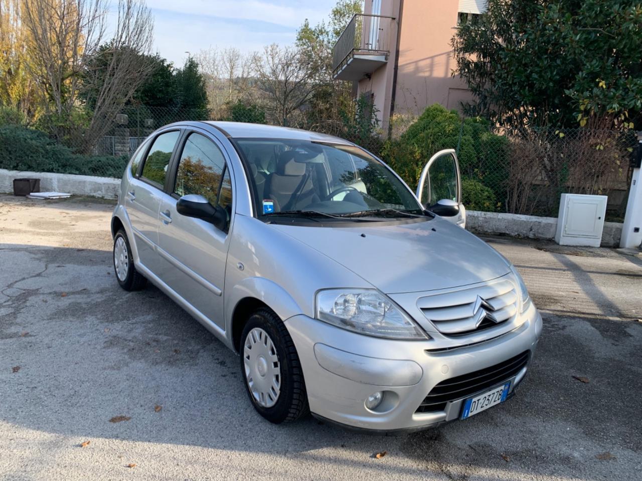 Citroen C3 Utilitaria exclusive benzina 40000 km