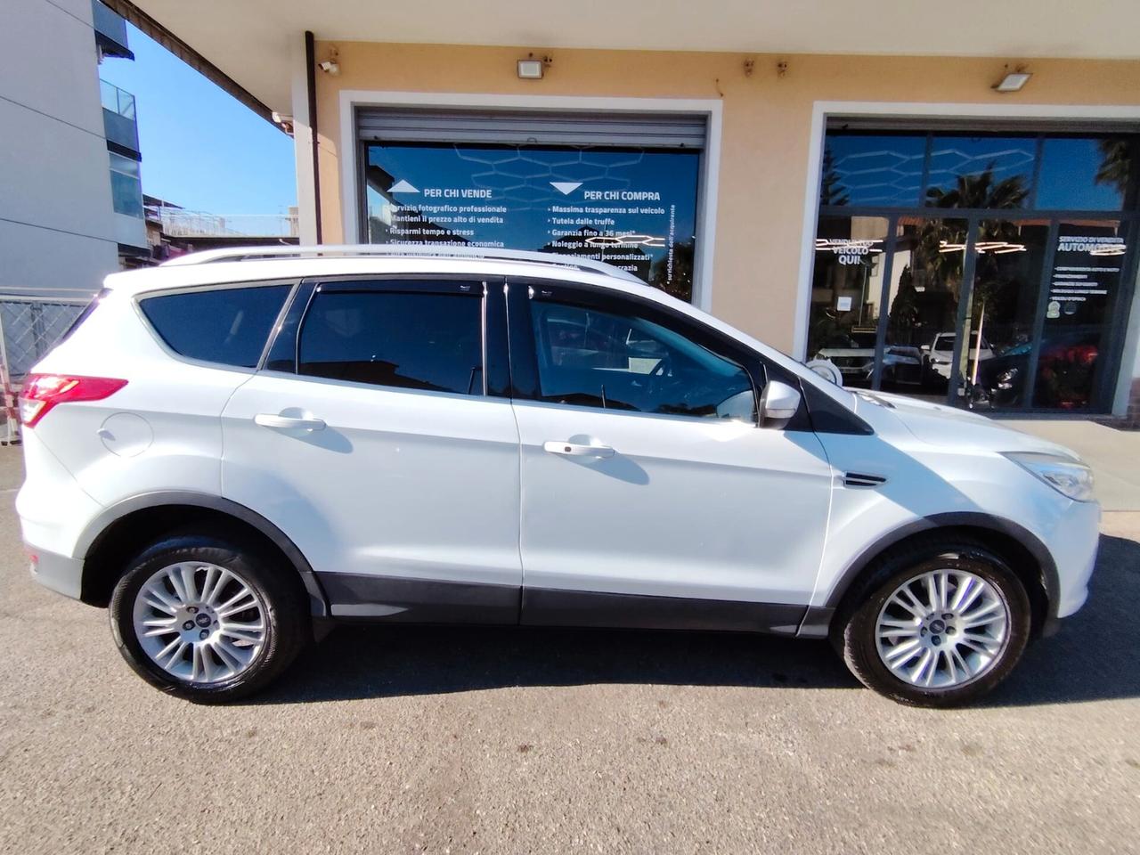 Ford Kuga 2.0 TDCI 140 CV 4WD Titanium