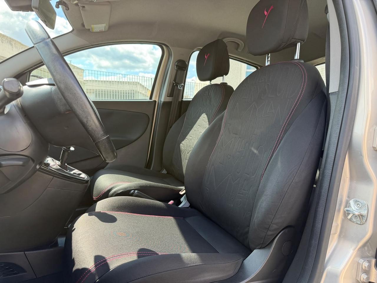 Lancia Ypsilon 100000 KM GARANZIA 12 MESI
