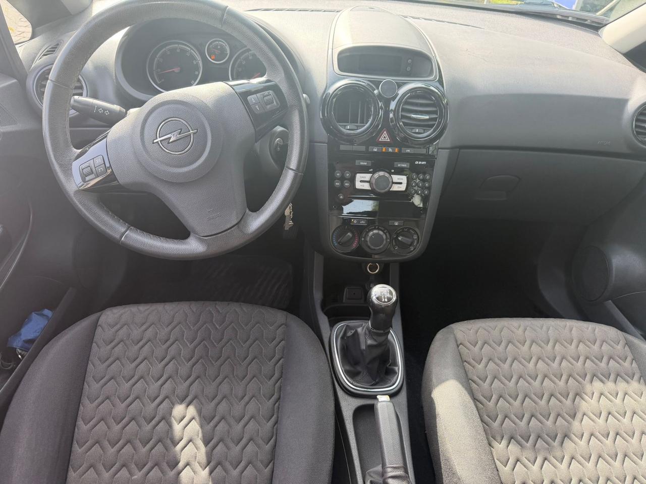 Opel Corsa 1.2 85CV 5 porte GPL-TECH Edition