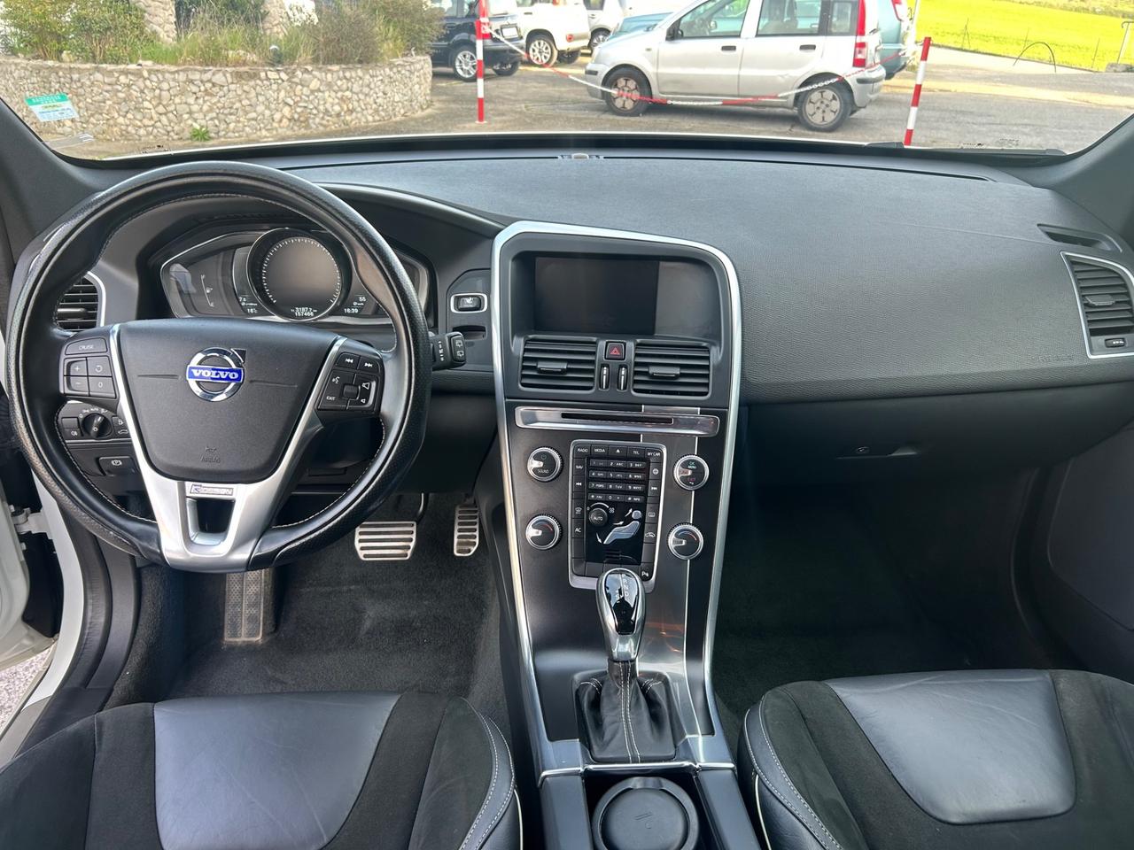 Volvo XC 60 XC60 D3 Geartronic R-design