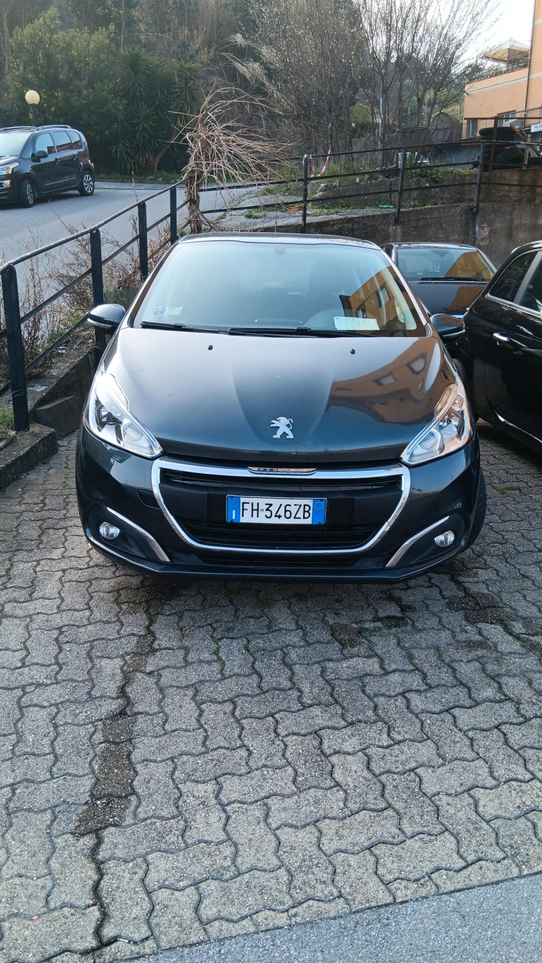 Peugeot 208 BlueHDi 75 5 porte Allure