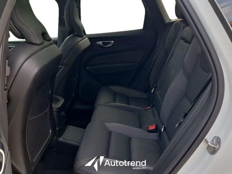 Volvo XC60 T6 Plug-in Hybrid 253+14 CV AWD Automatico Plus Dark