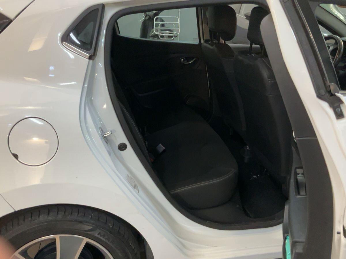 Renault Clio 1.2 75CV 5 porte Costume National