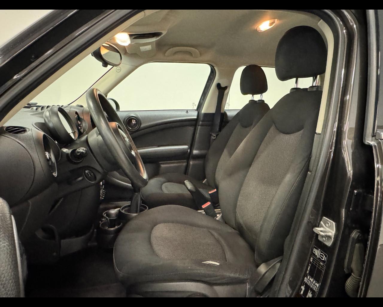 MINI MINI COUNTRYMAN 1.6 COOPER D