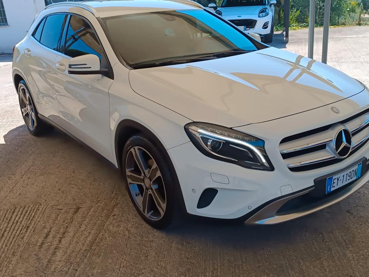 Mercedes GLA Executive Automatic 2014 Gar Rate