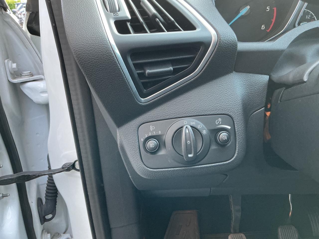 Ford Kuga 2.0 Diesel 4x4 Gancio Traino Neopatentati