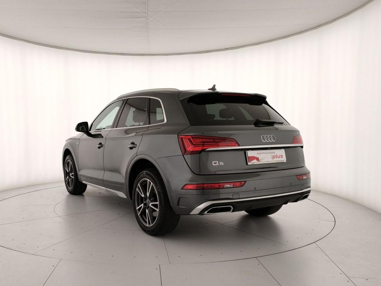 Audi Q5 40 2.0 tdi mhev 12v s line quattro s-tronic