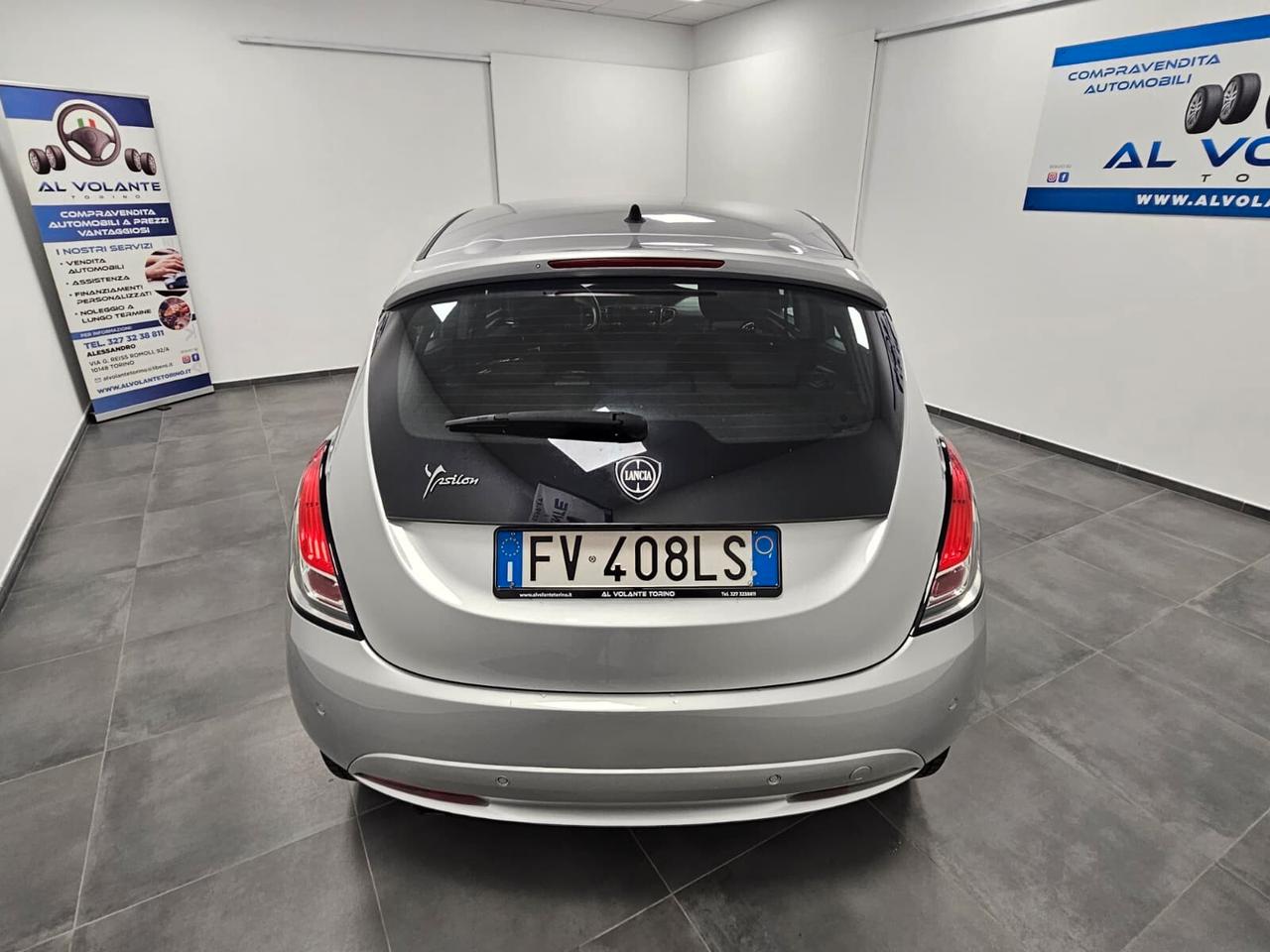 Lancia Ypsilon 1.2 69 CV 5 porte S&S Platinum - Unico proprietario