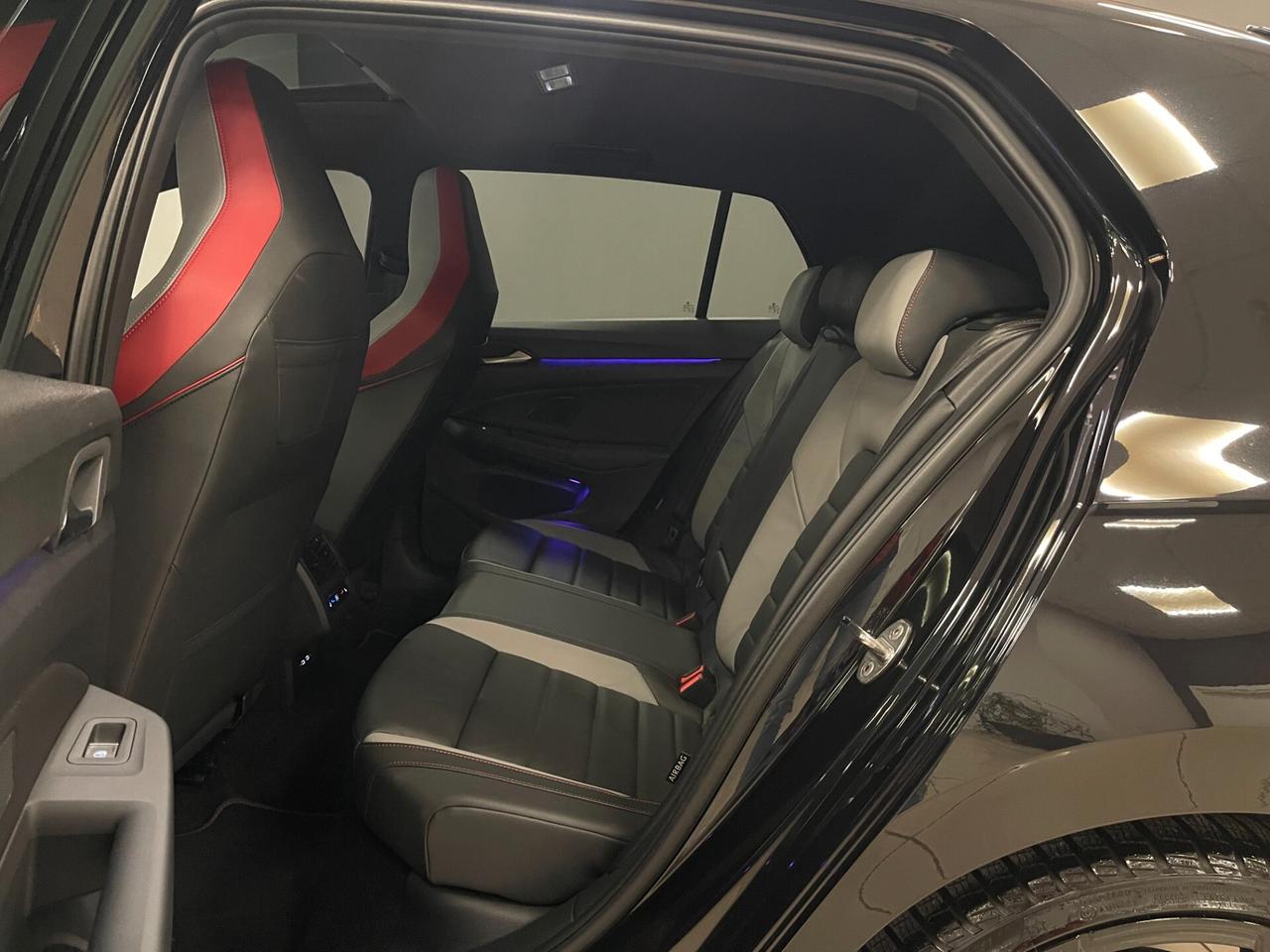 Volkswagen Golf 8 GTI 2.0 TSI 245cv DSG