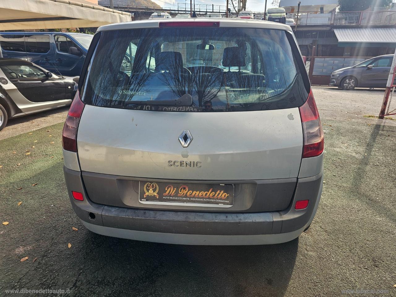 RENAULT Scénic 1.5 dCi 82 CV Confort Dynamique