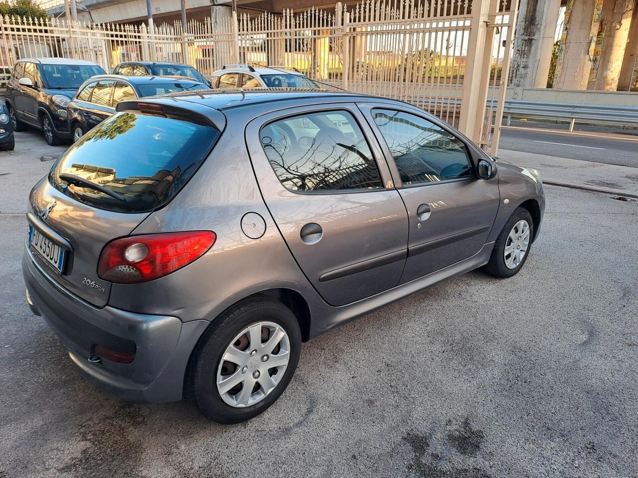 Peugeot 206 Plus 1.1 60CV 5p. Urban GPL