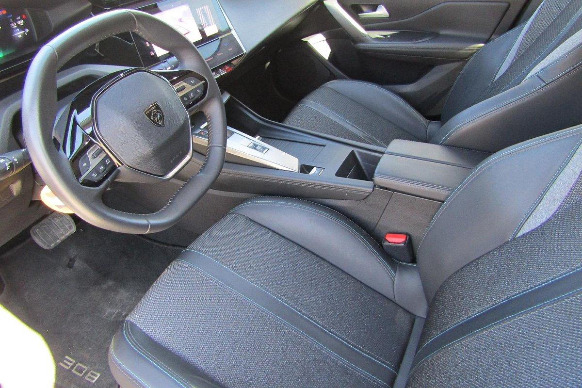 PEUGEOT 308 Plug-in Hybrid 180 e-EAT8 Allure Pack