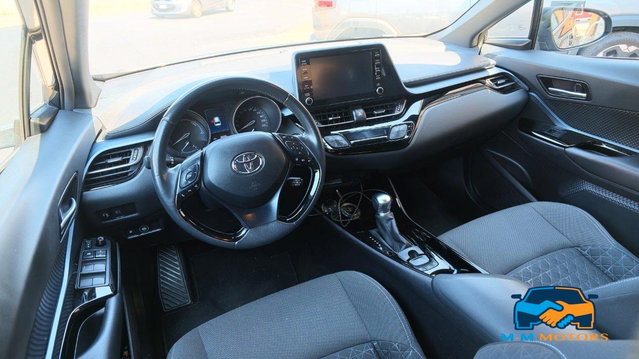 Toyota C-HR 1.8hcvt