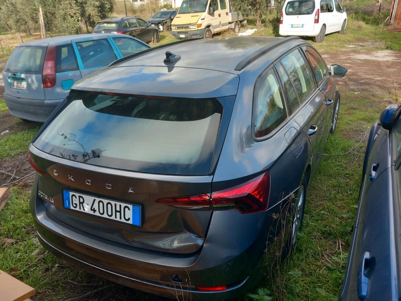 Skoda Octavia 2.0 TDI EVO SCR Wagon Statio SINISTRATA