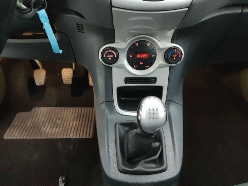 Ford Fiesta Fiesta 5p 1.4 16v Titanium Gpl