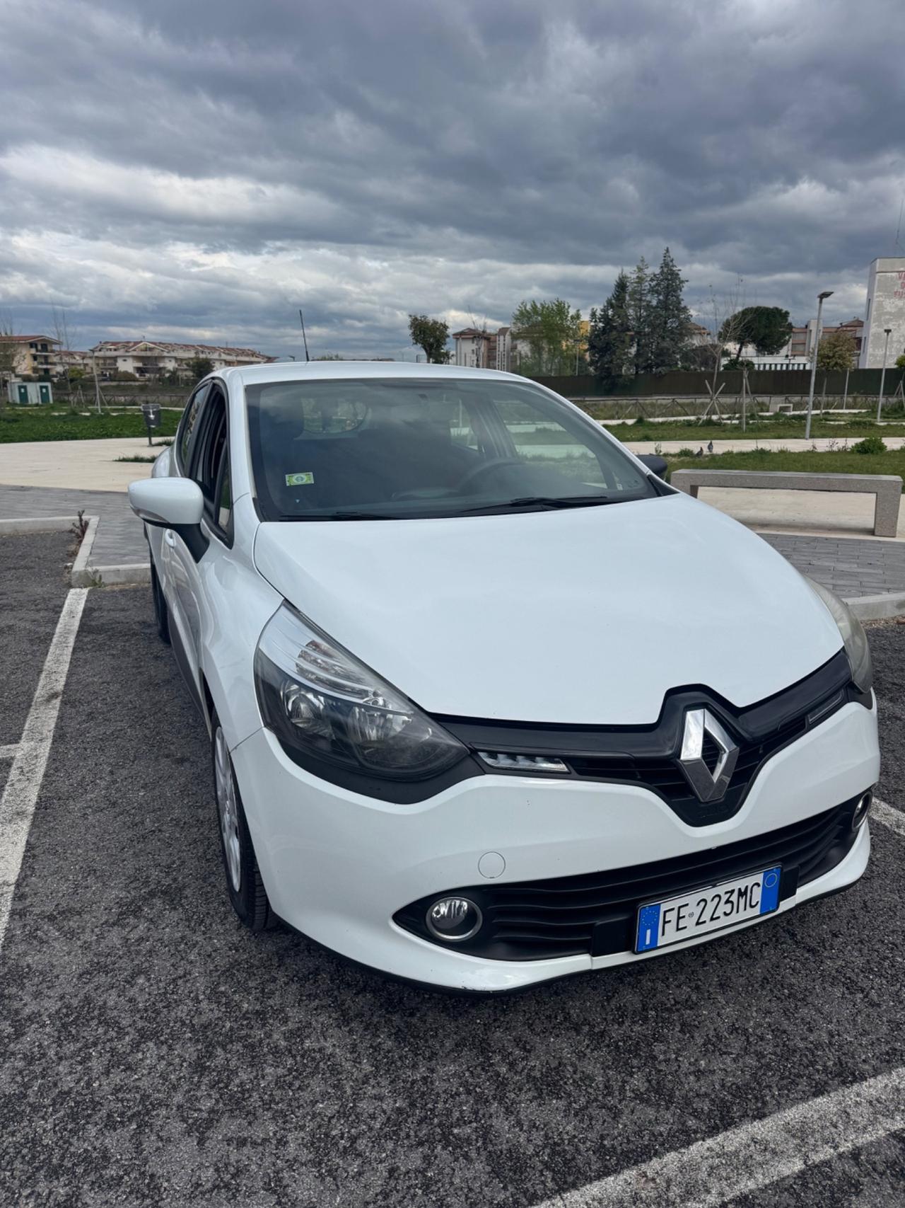 Renault Clio 1.2 75CV GPL 5 porte