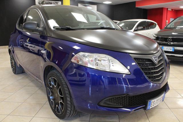 LANCIA Ypsilon 1.2 69 CV 5 porte MOMO DESIGN GPL/BENZ