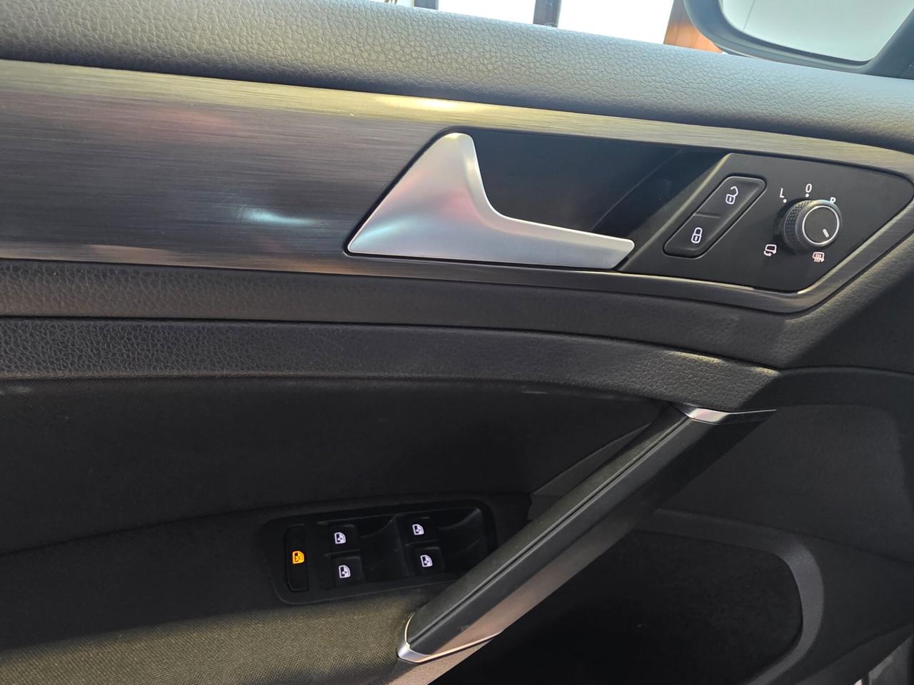 Volkswagen Golf 1.5 TGI 5p. Business BlueMotion Technology