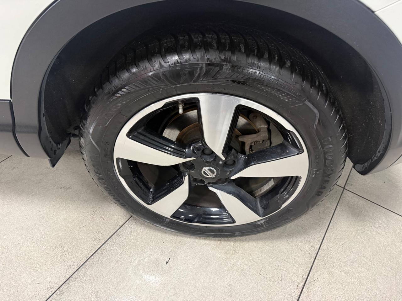 Nissan Qashqai 1.6 dCi 2WD Visia 131CV Manuale