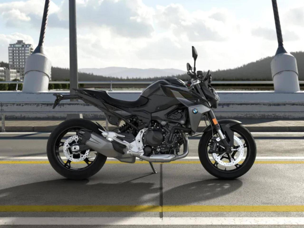 BMW F 900 R Triple Black