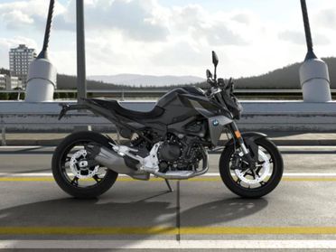 BMW F 900 R Triple Black