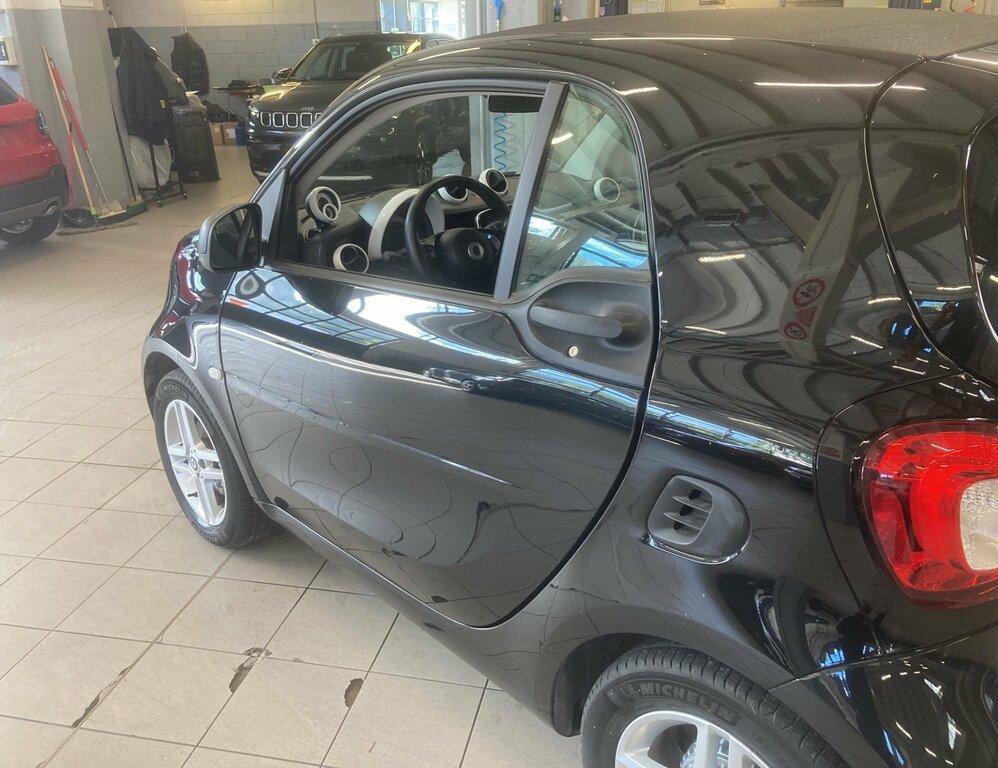 Smart fortwo EQ Pure