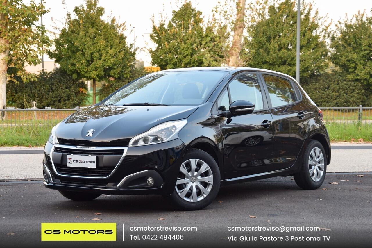 Peugeot 208 benzina 5 porte neopatentati