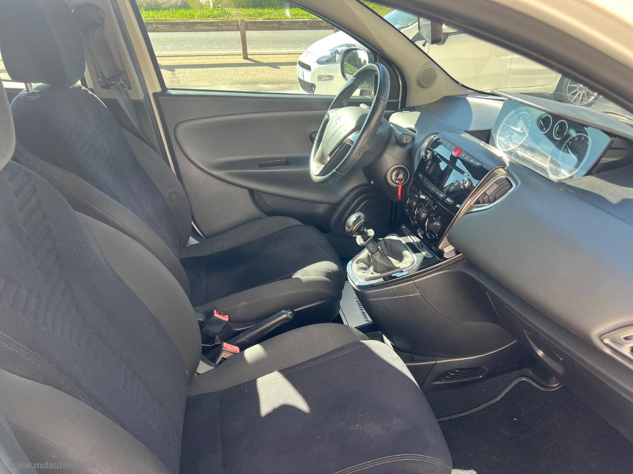 LANCIA Ypsilon 0.9 T.Air 85CV 5p. Met.Ec. Gold ADATTA NEOPATENTATI