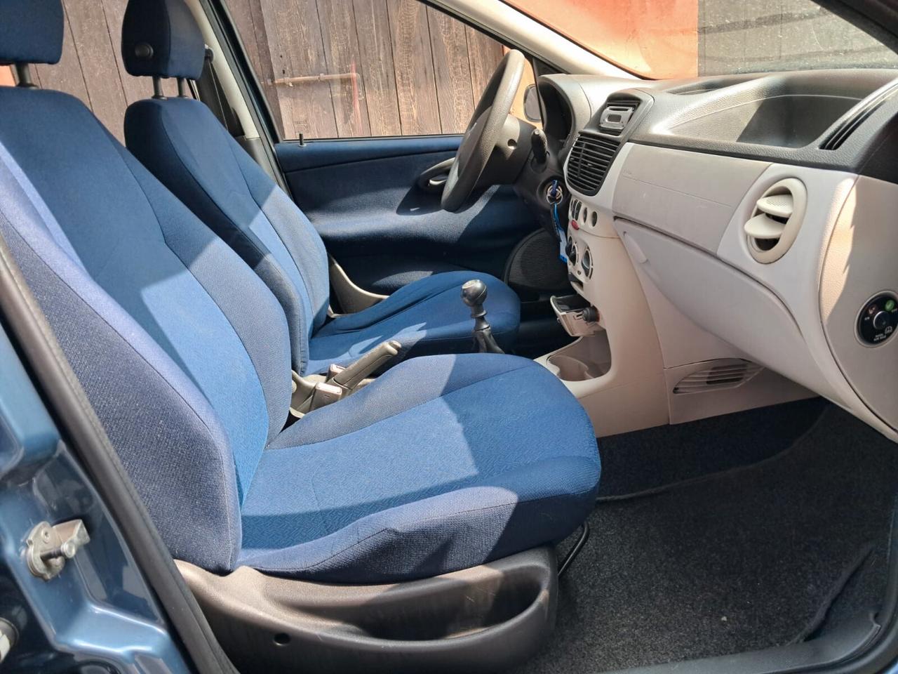 Fiat Punto 1.2 5 porte Actual gpl valido neopatentati