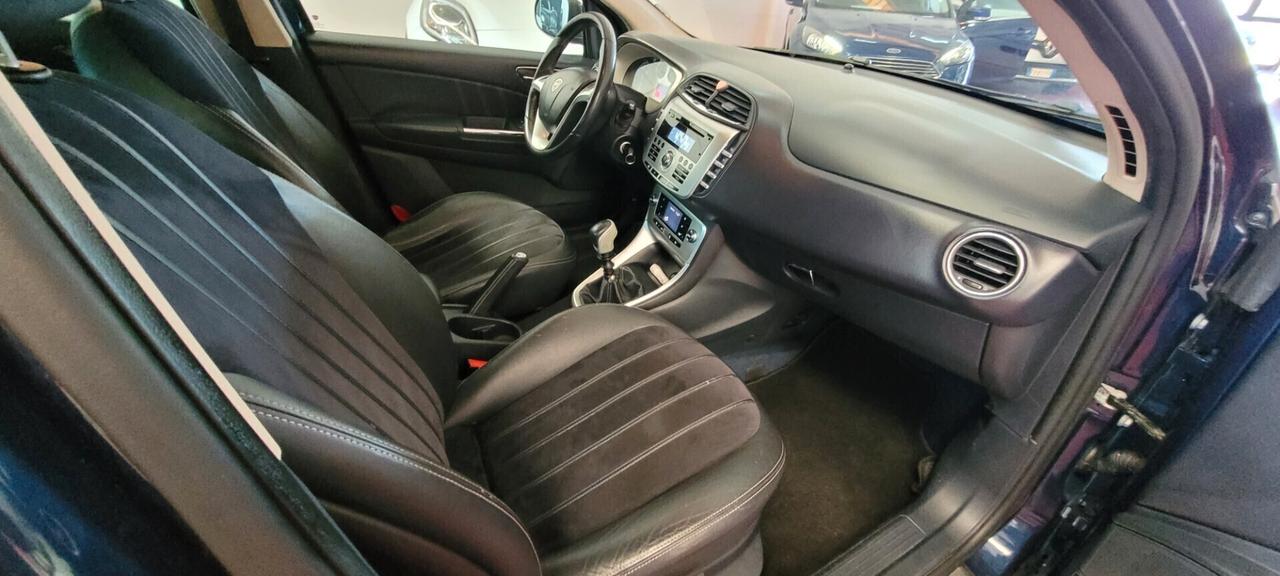 Lancia Delta 1.9 MJT Twinturbo DPF Oro