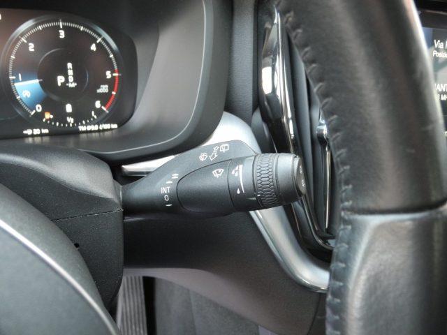 VOLVO XC60 2.0 D AWD Geartronic Business Plus Hybrid autom.