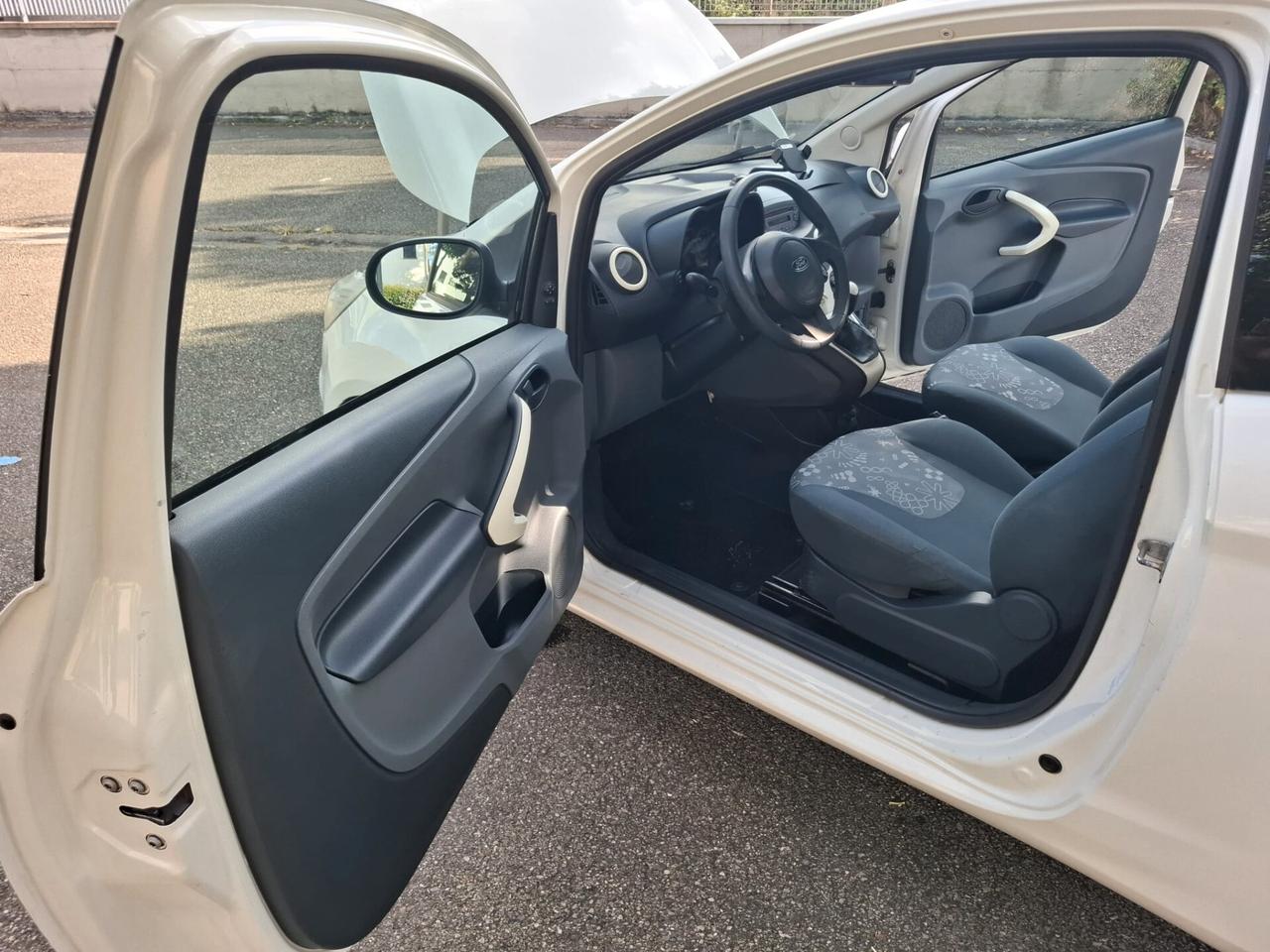 Ford Ka 1.3 TDCi del 2012 SOLAMENTE 128.000 KM