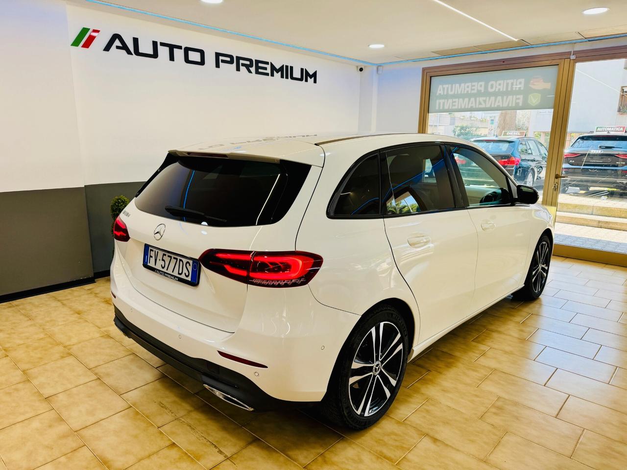 Mercedes B 180d Autom. LED/Display PRO/RetroCam/Premium