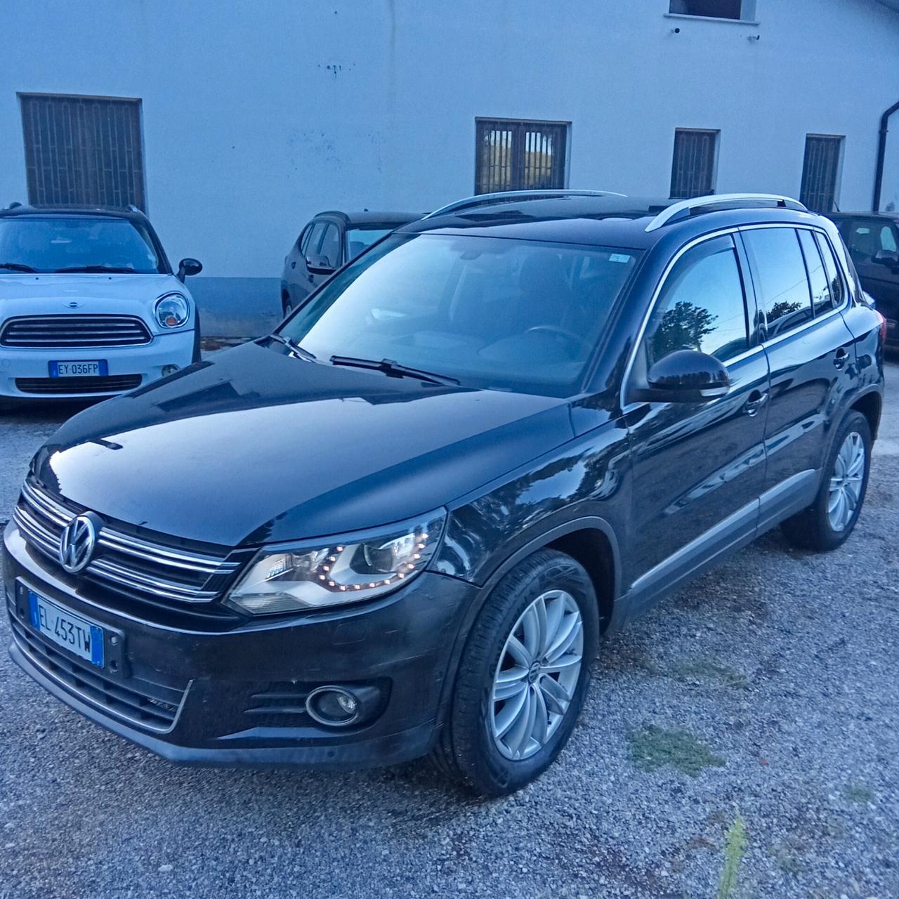 Volkswagen Tiguan 2.0 TDI 140 CV Sport 012