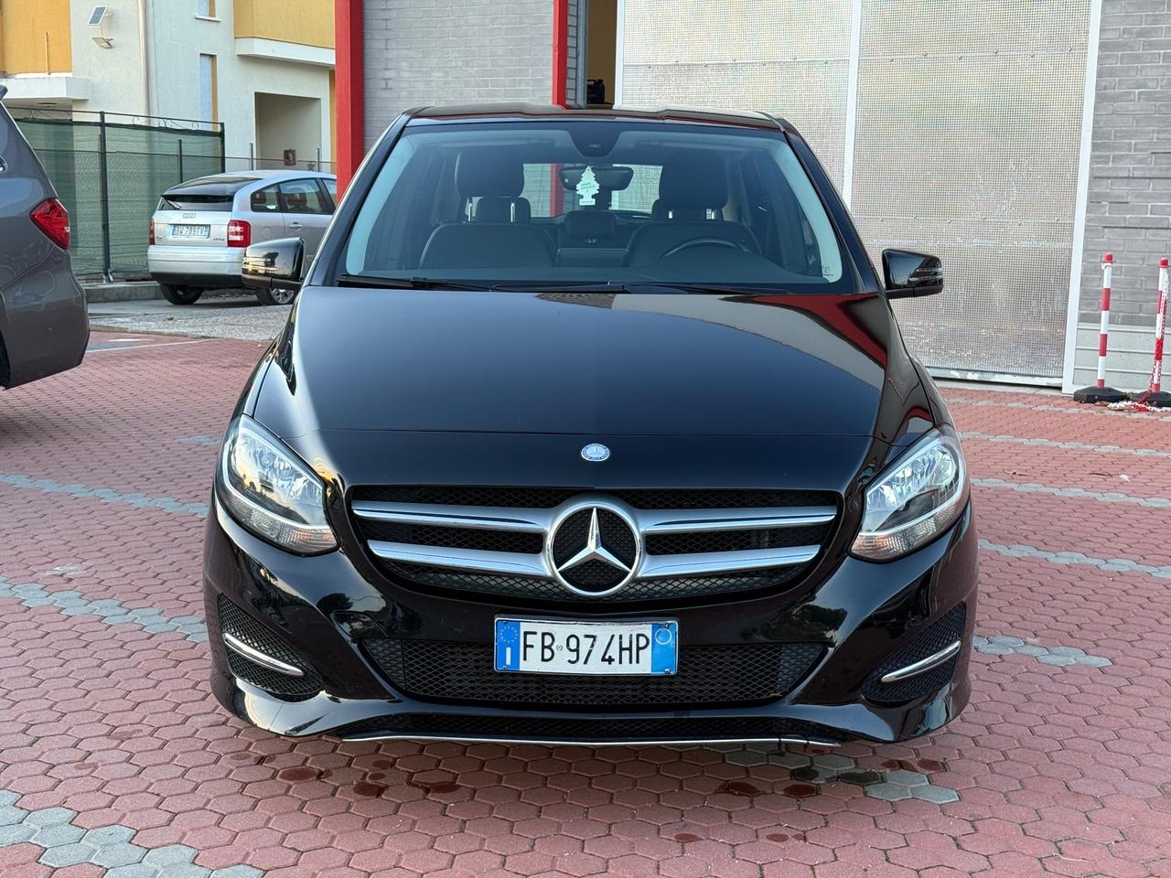 Mercedes-benz B 180 d Executive - Neopatentati