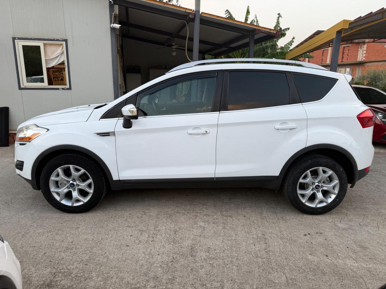 Ford Kuga 2.0 TDCi 140 CV 2WD Titanium Km Certif