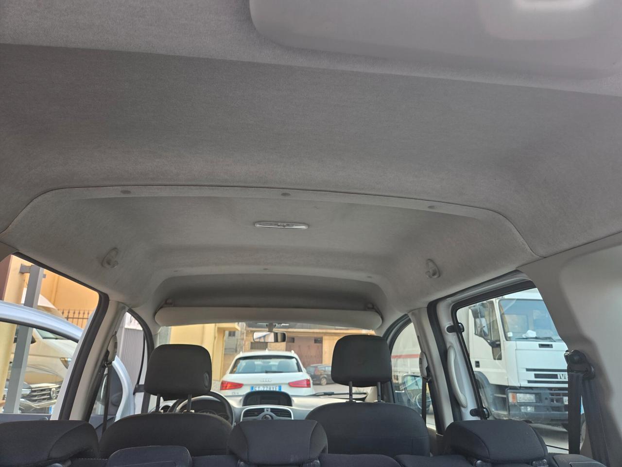 RENAULT KANGOO 1.5 DCI 95 CV ANNO 2021 5 POSTI N1 KM CERTIFICATI