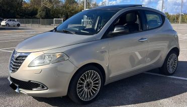 Lancia Ypsilon 1.3 MJT 95cv Platino